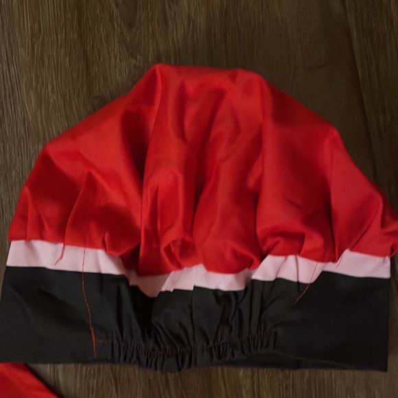 NHL Ottawa Senators Apron, Chef’s Hat and Oven Mitt -Hockey Gift Set for Kitchen - Picture 4 of 5